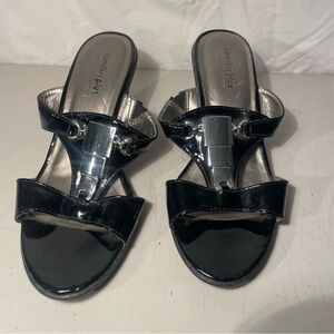 Comfort Plus by Predictions Women's Glossy Black Sandals silver accent size 7W